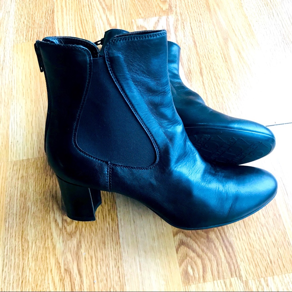 AGL Classic Chelsea Leather Ankle Boot 38.5